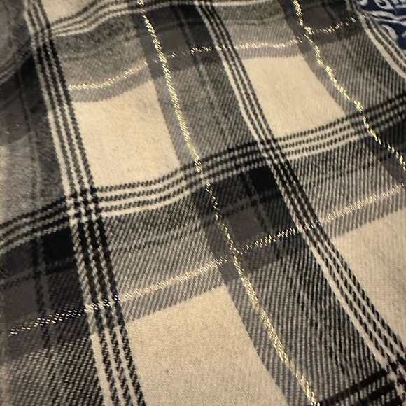 GAP Black and Cream Plaid pajama Pants - Picture 6 of 16